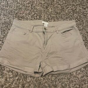 Women's Tan ShortsH